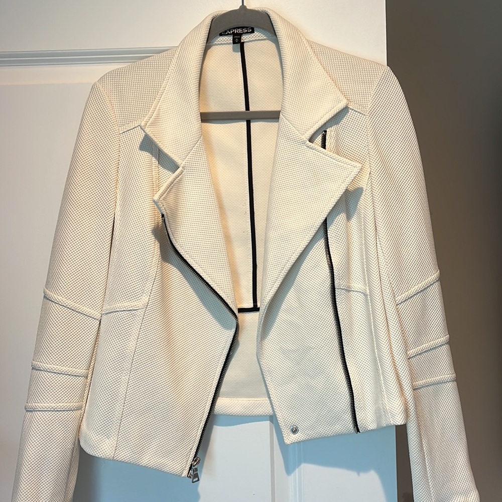 White Express Fall / Winter Jacket - image 1